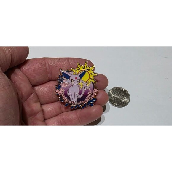 Espeon Sunlit Blossom Pokémon Enamel Pin – Elegant Psychic Type Collector’s Pin - Picture 2 of 4
